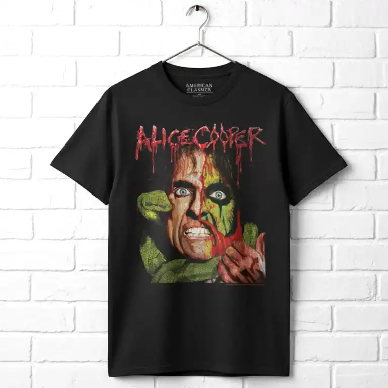Alice Cooper Snake Bite Men's T-Shirt wall
