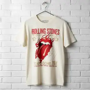Rolling Stones Tokyo Dome 2014 Men's T Shirt wall