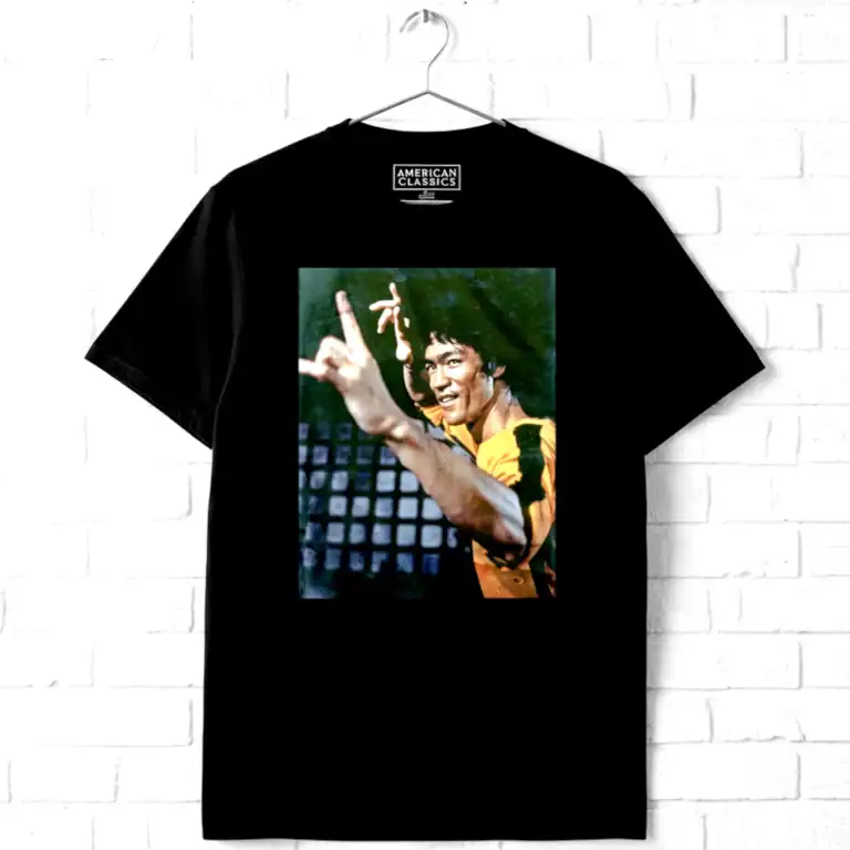 Bruce Lee Yellow Jumpsuit Photo Men's T Shirt