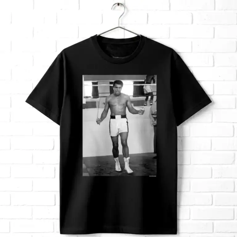 Muhammad Ali Jumping Rope Men's T Shirt