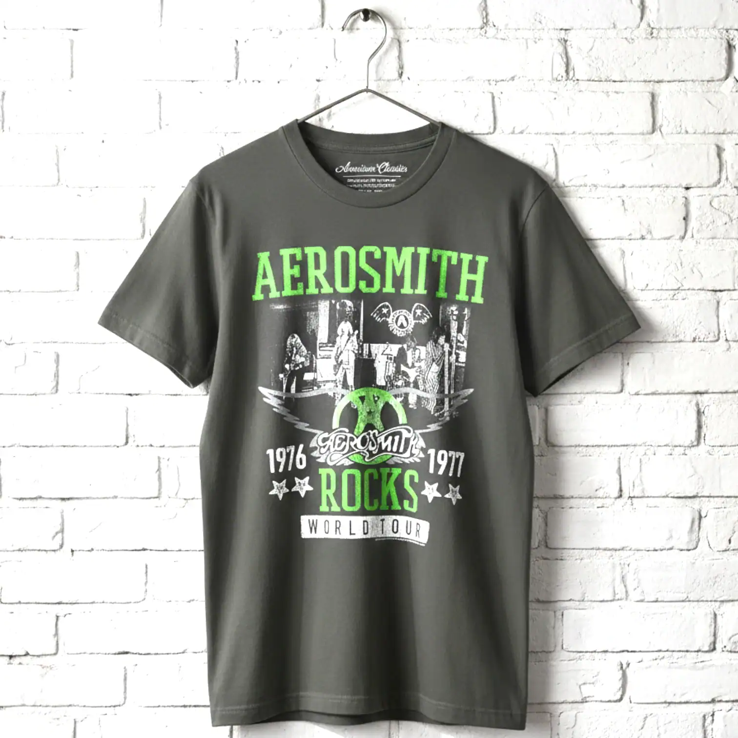 Aerosmith Rocks World Tour 1977 Men's T Shirt